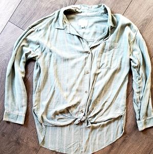 AE Long sleeve stripped shirt